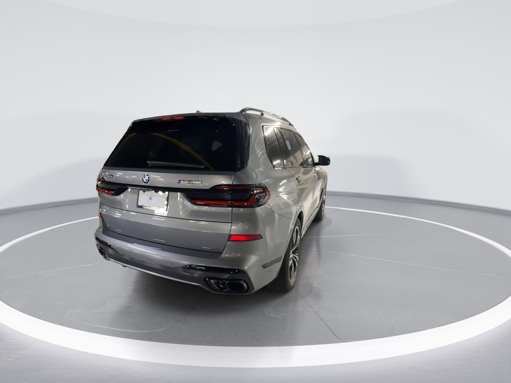 New 2026 BMW X7 M60i image 7