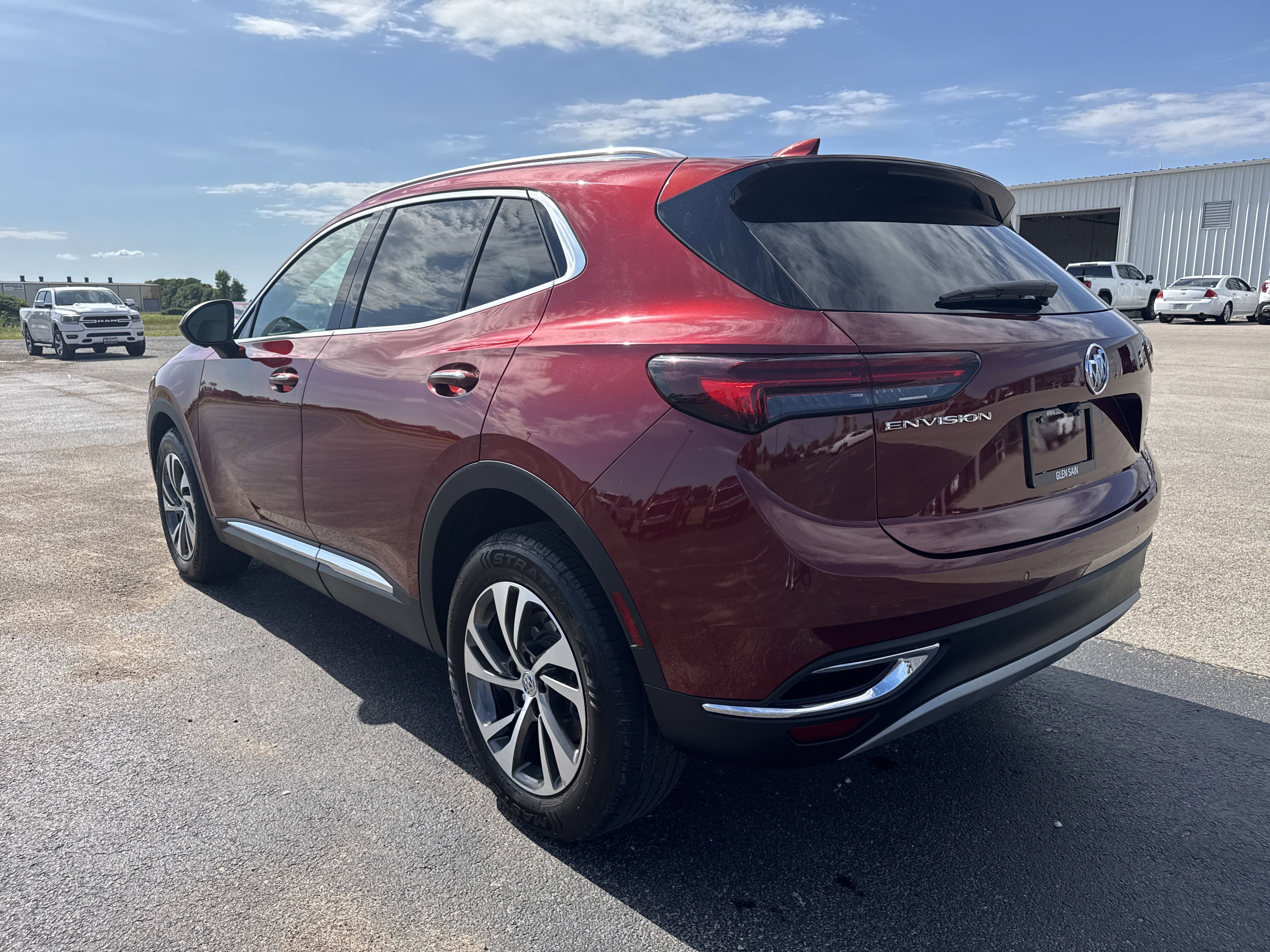 Used 2022 Buick Envision Essence w/ Technology Package I image 3