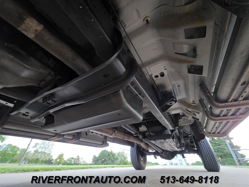 Used 2001 Ford F350 Lariat AWD/4WD image 25