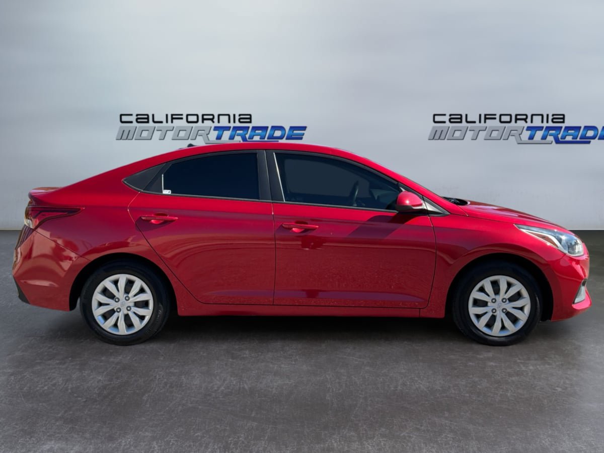 Used 2021 Hyundai Accent SE FWD image 4