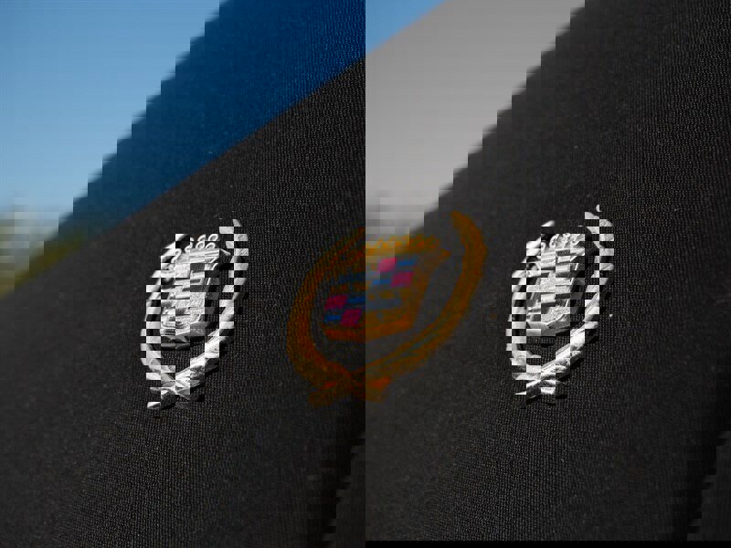 Used 1999 Cadillac Seville SLS w/ Personalization Pkg image 16