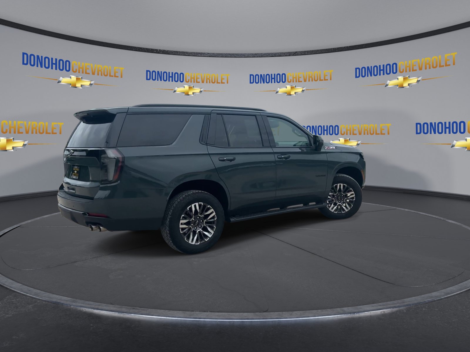 Used 2026 Chevrolet Tahoe Z71 w/ Comfort Package AWD/4WD image 8