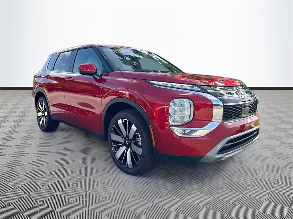 New 2025 Mitsubishi Outlander SE image 3