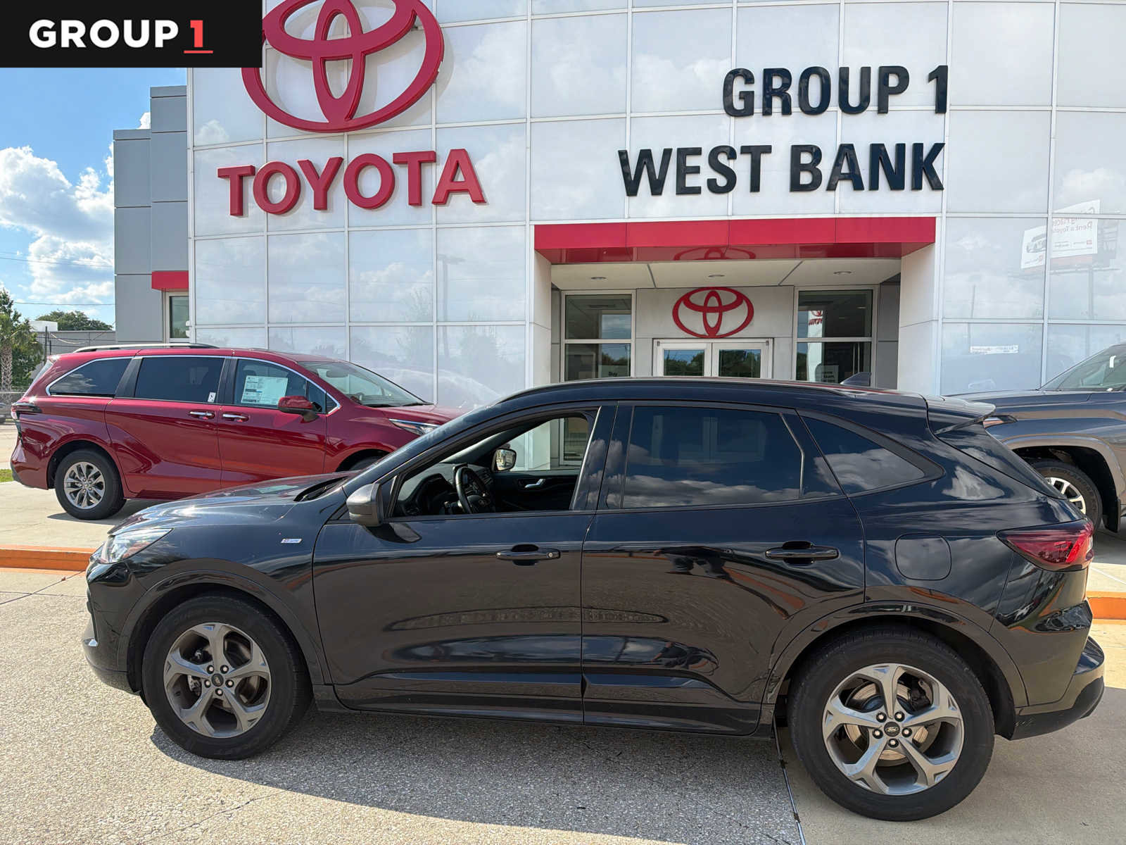 Used 2024 Ford Escape ST-Line FWD video 1