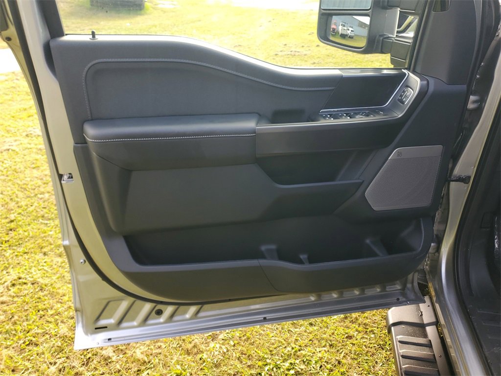 New 2025 Ford F150 Lariat w/ Equipment Group 501A Mid image 5