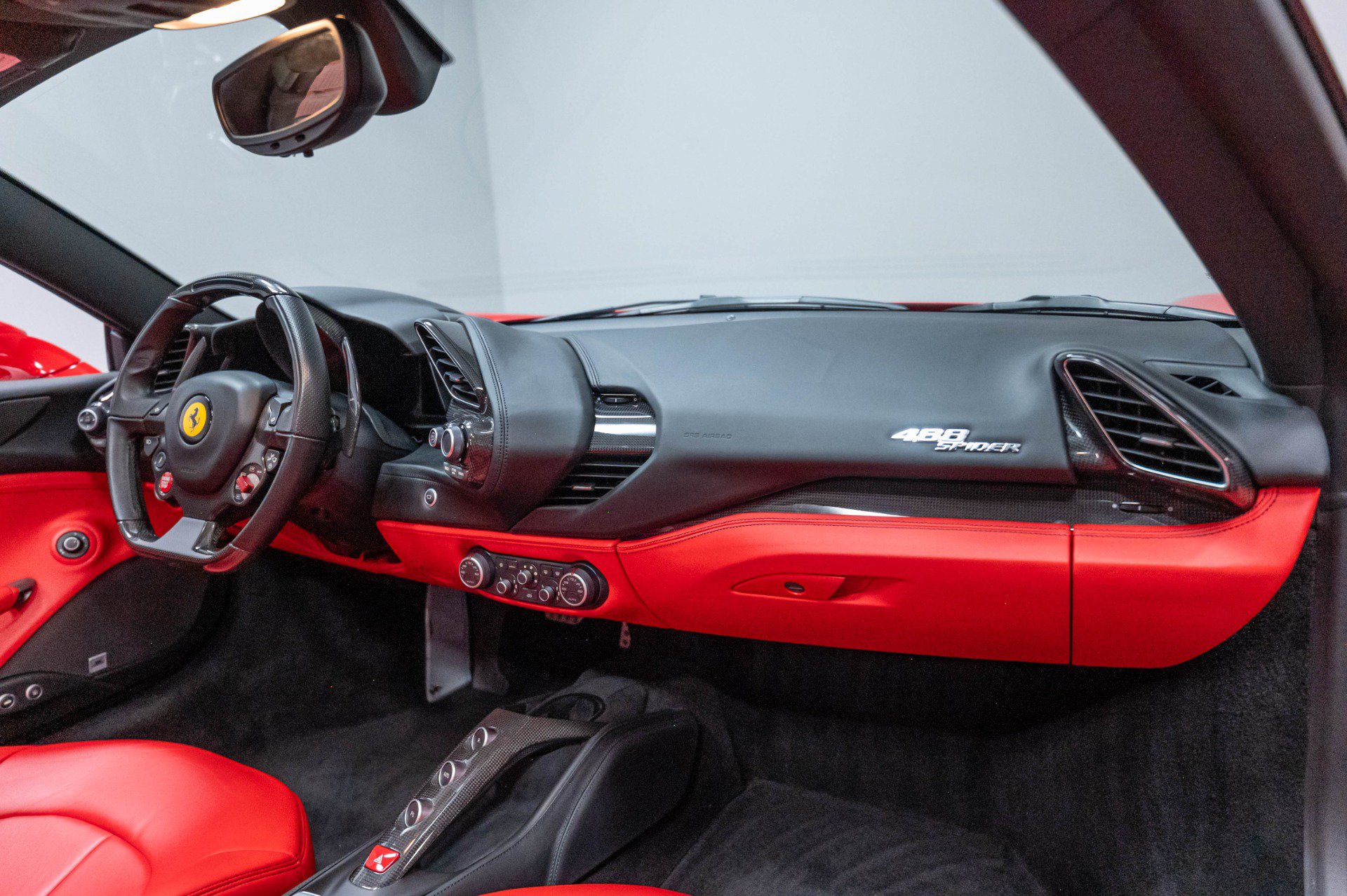 Used 2018 Ferrari 488 Spider RWD image 36