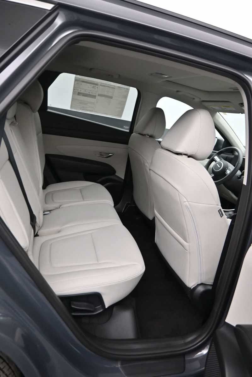 New 2026 Hyundai Tucson SEL AWD/4WD image 12