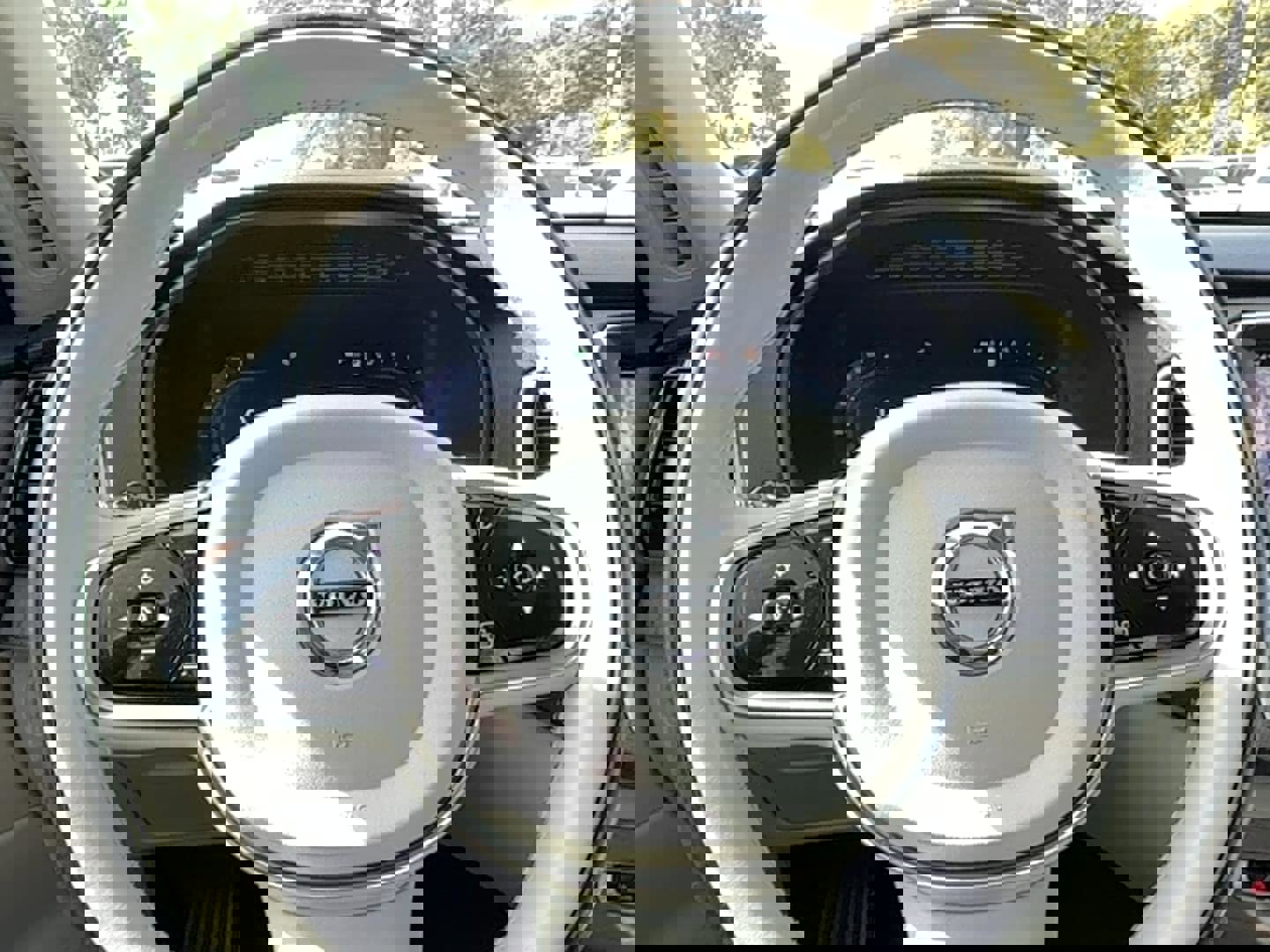 Certified 2023 Volvo XC90 B5 Plus w/ Protection Package image 15