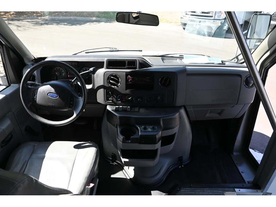 Used 2012 Ford E-350 and Econoline 350 Super Duty w/ Shuttle Bus Prep Pkg RWD image 23