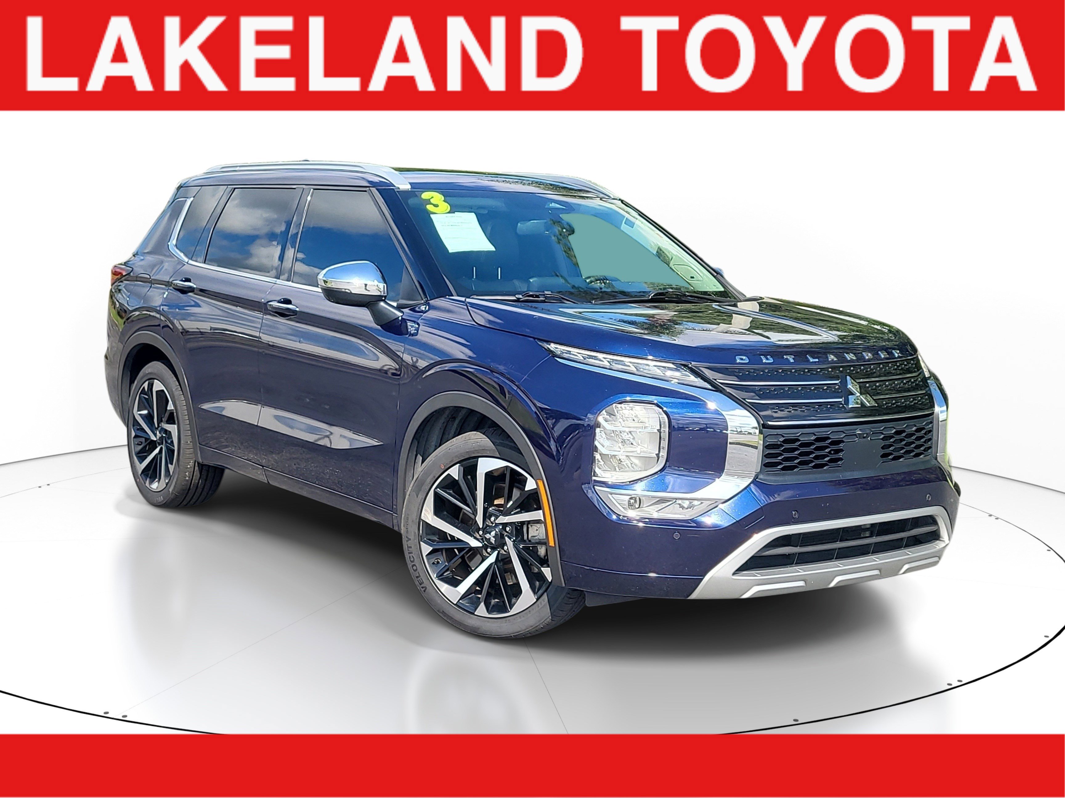 Used 2023 Mitsubishi Outlander SEL FWD image 1