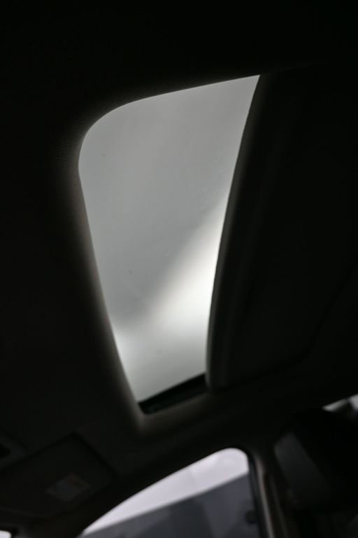 Certified 2023 Honda HR-V EX-L image 18