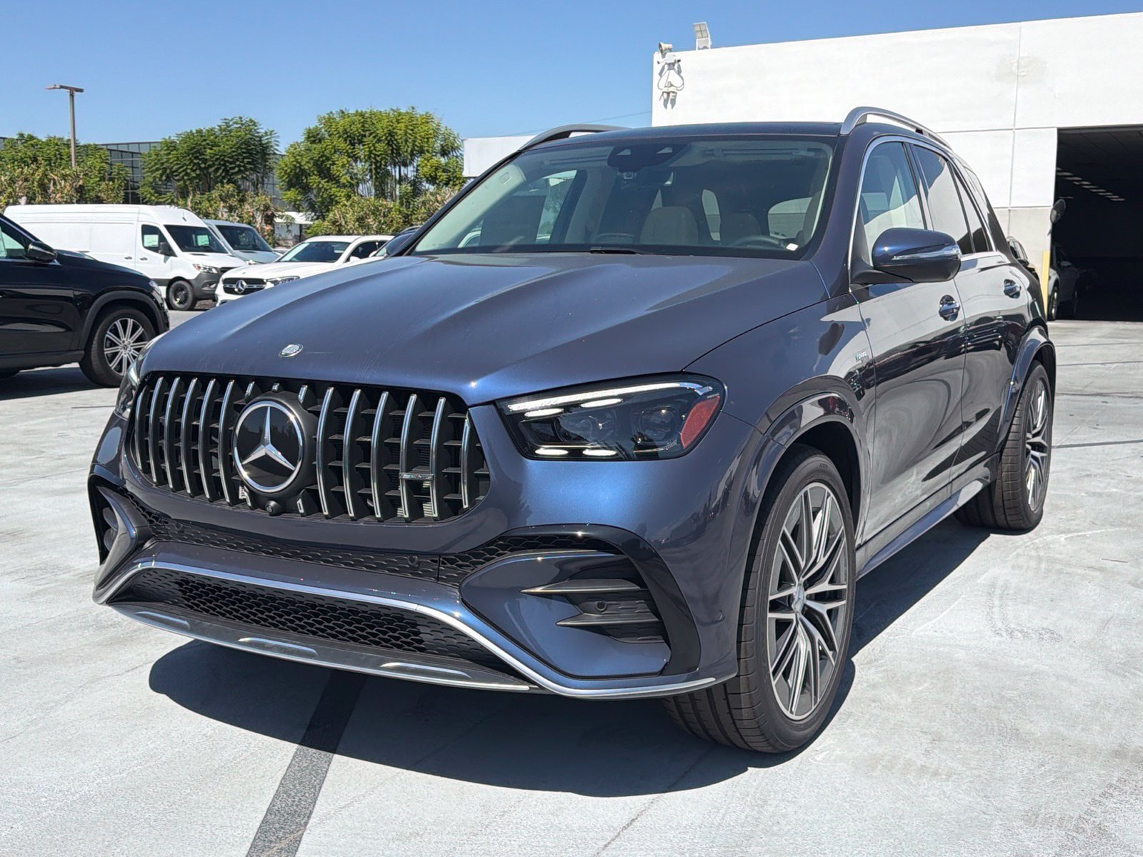 New 2026 Mercedes-Benz GLE 53 AMG 4MATIC image 6