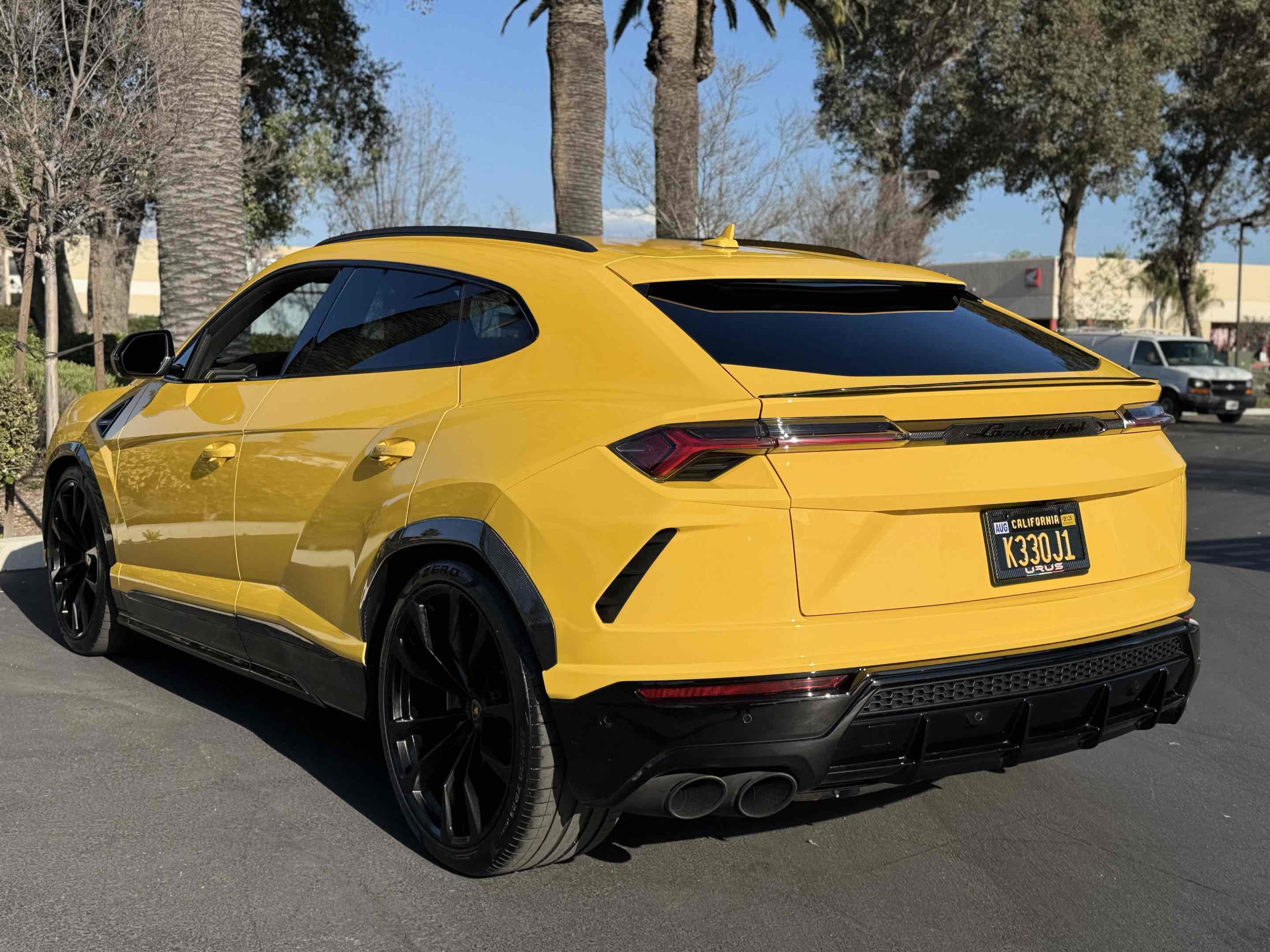 Used 2021 Lamborghini Urus image 14