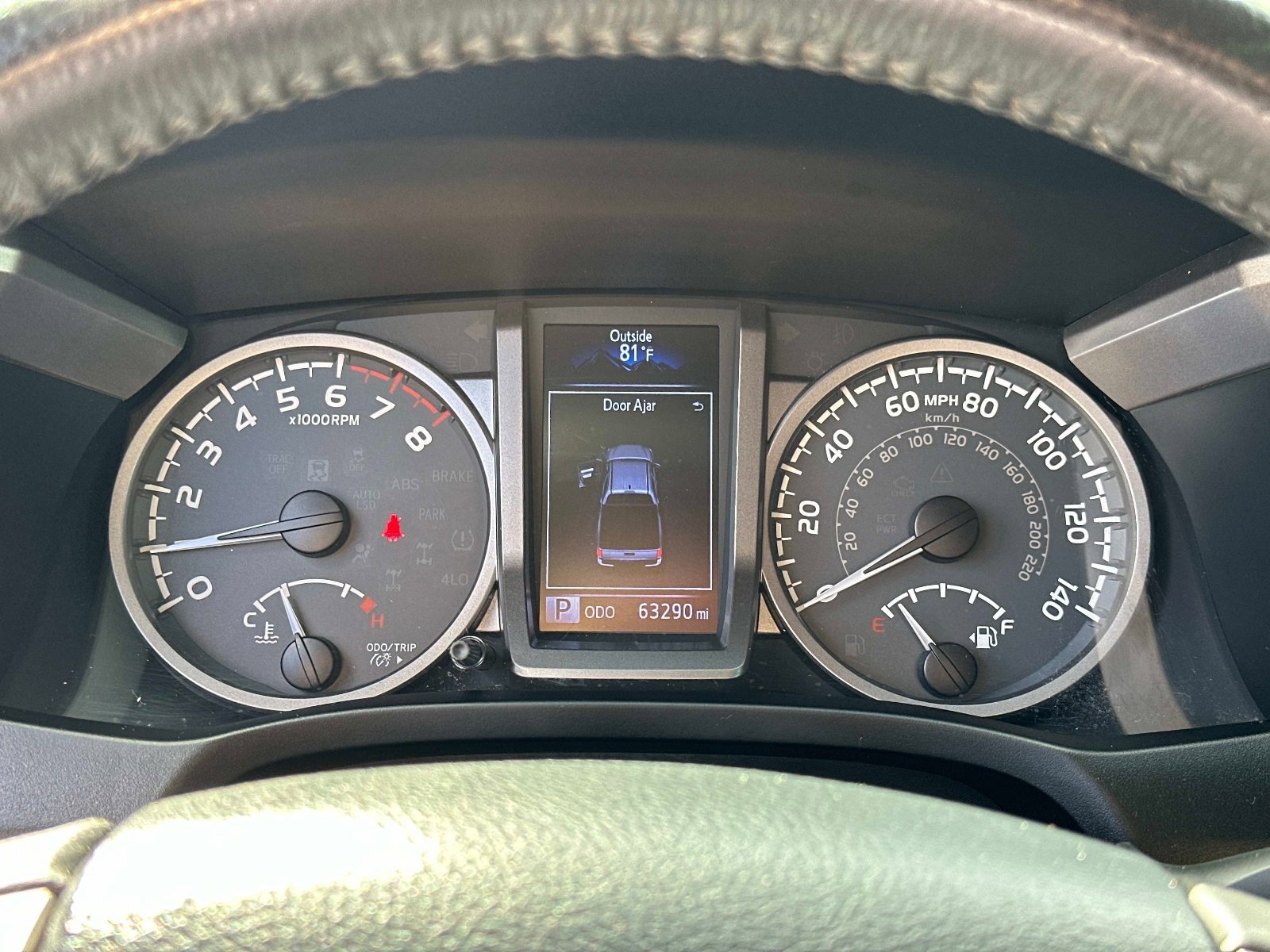 Used 2017 Toyota Tacoma Limited image 24