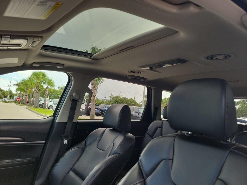 Used 2025 Kia Telluride S AWD/4WD image 22