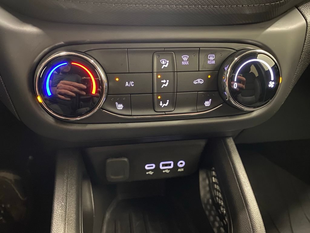 Used 2023 Chevrolet TrailBlazer LT FWD image 20