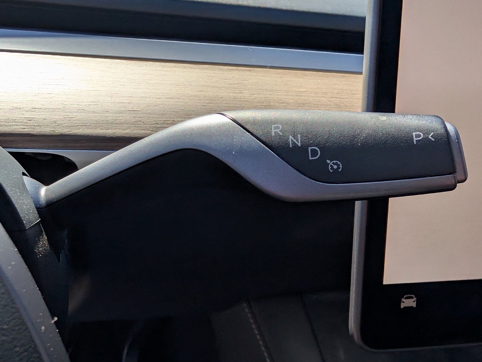 Used 2024 Tesla Model Y Long Range image 30