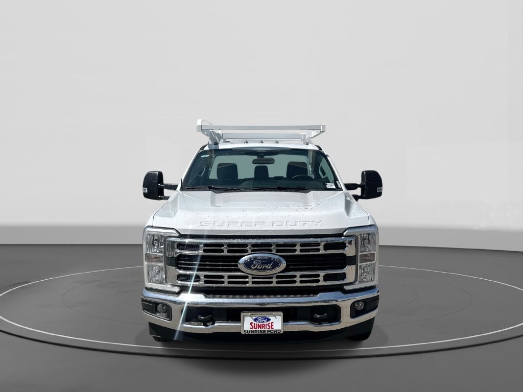 New 2026 Ford F350 XL w/ XL Chrome Package RWD image 2