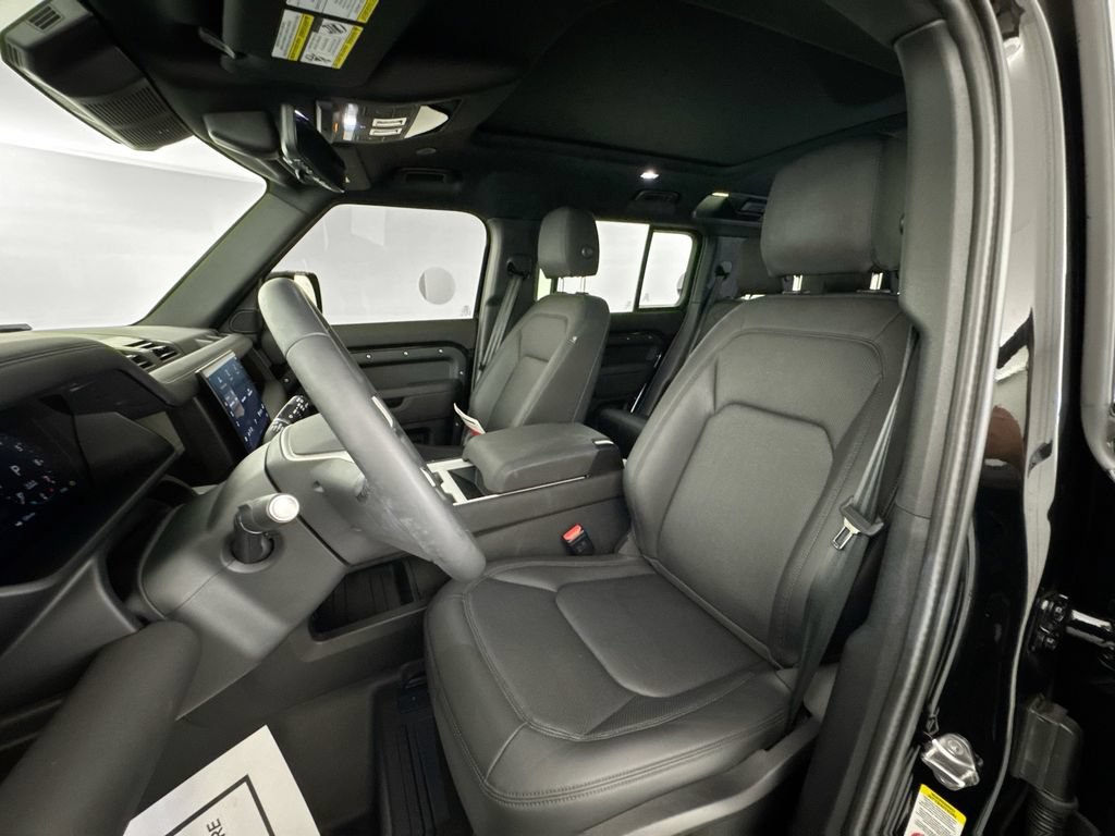Certified 2025 Land Rover Defender 110 S AWD/4WD image 21