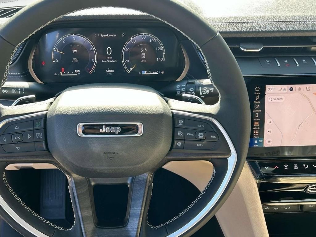New 2026 Jeep Grand Cherokee Limited AWD/4WD image 9