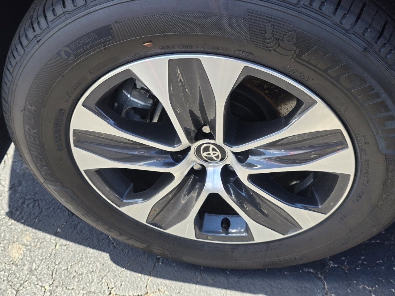 Used 2026 Toyota Highlander XLE AWD/4WD image 21