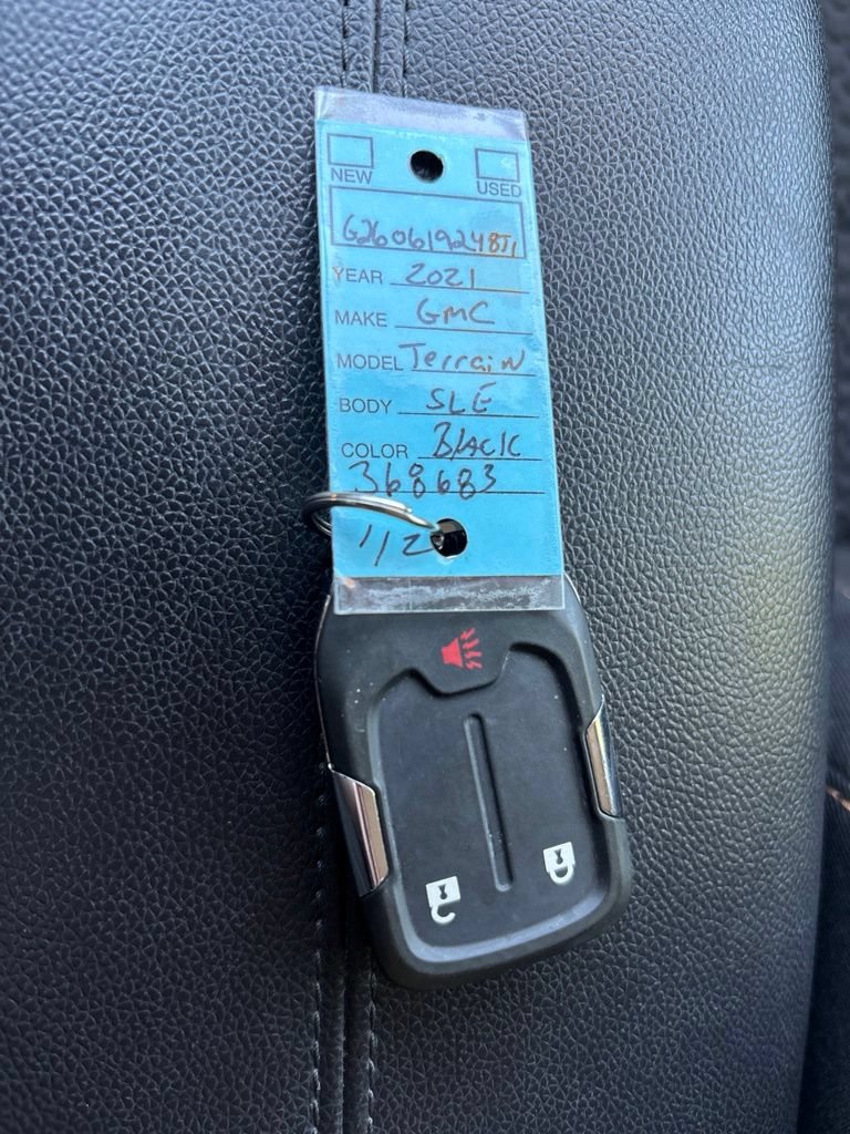 Used 2021 GMC Terrain SLE AWD/4WD image 31