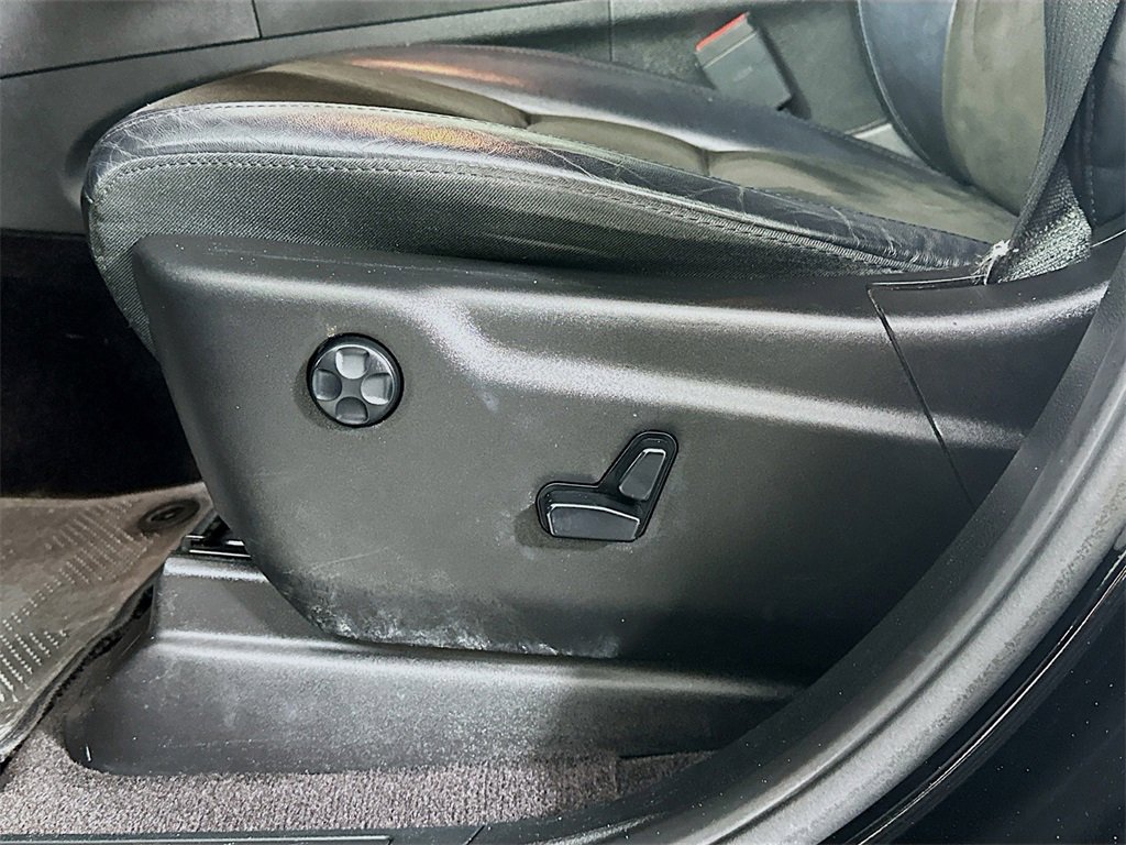 Used 2019 Jeep Grand Cherokee Altitude image 23