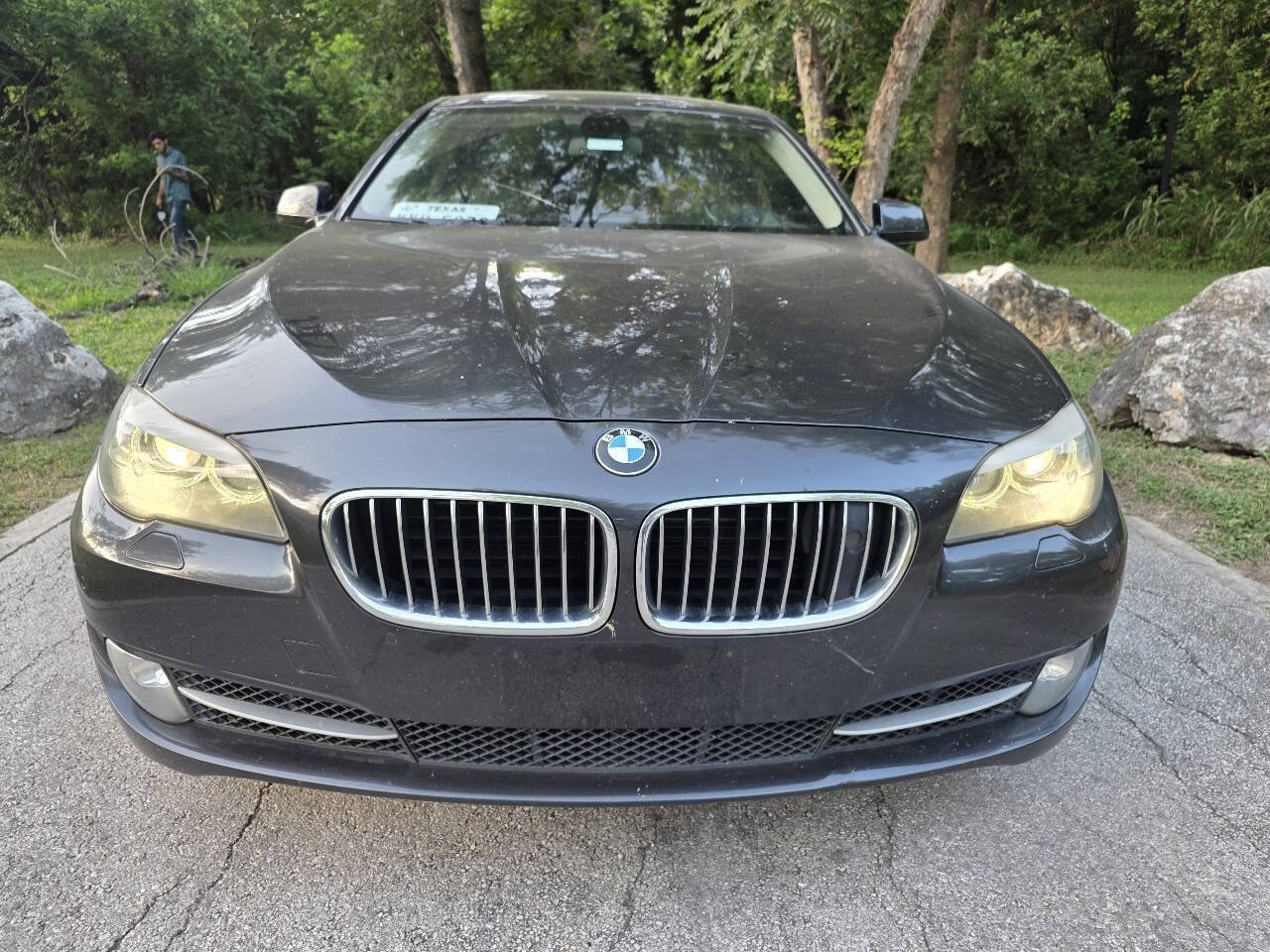 Used 2011 BMW 550i xDrive Sedan AWD/4WD image 3