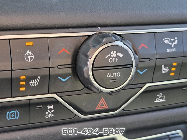 Used 2024 Jeep Wrangler Unlimited Sahara AWD/4WD image 20