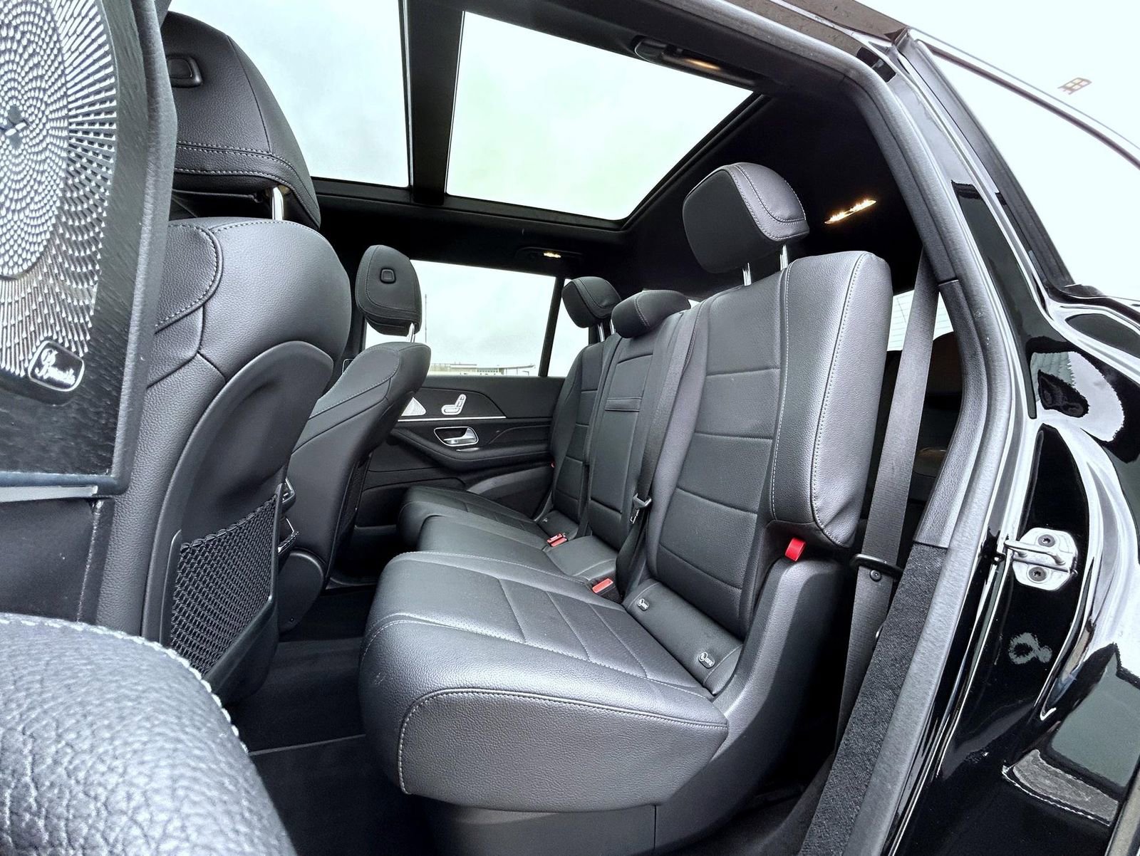 Used 2024 Mercedes-Benz GLS 450 4MATIC image 21