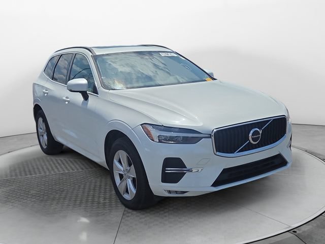 Used 2022 Volvo XC60 B5 Momentum AWD/4WD image 7