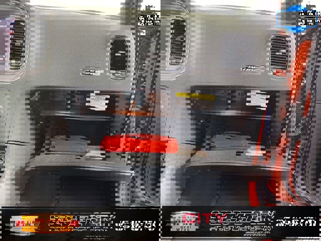 Used 2023 Dodge Charger SXT w/ Blacktop Package image 29