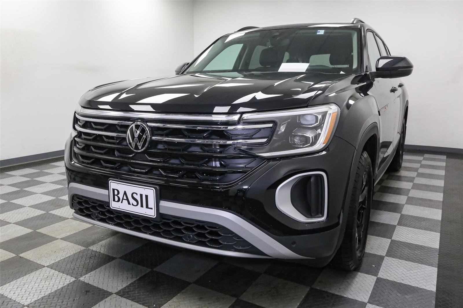 New 2026 Volkswagen Atlas Peak Edition image 4