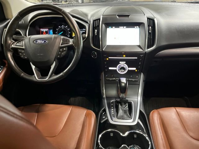Used 2018 Ford Edge Titanium w/ Equipment Group 301A AWD/4WD image 25