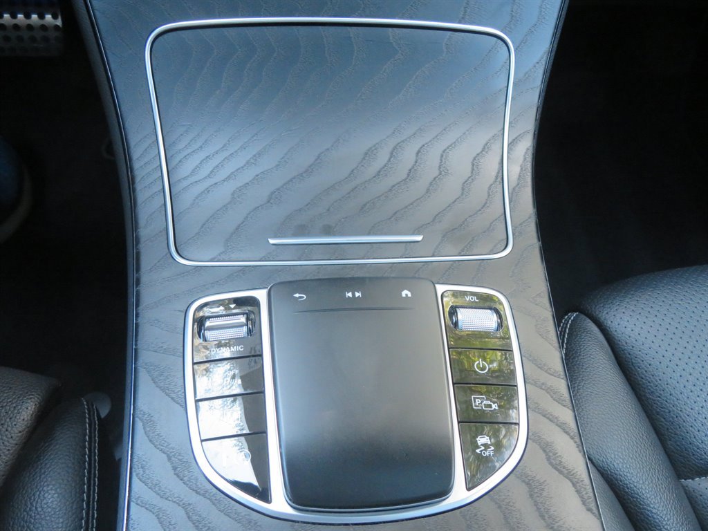 Used 2021 Mercedes-Benz GLC 300 image 23