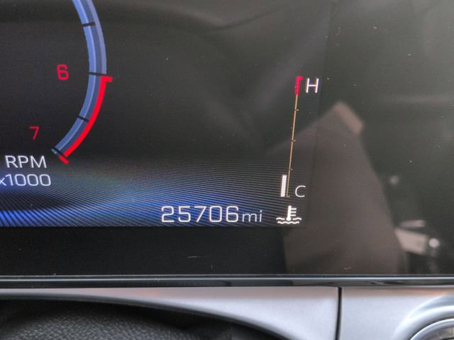 Used 2024 Chevrolet Trax LT w/ LT Convenience Package image 14