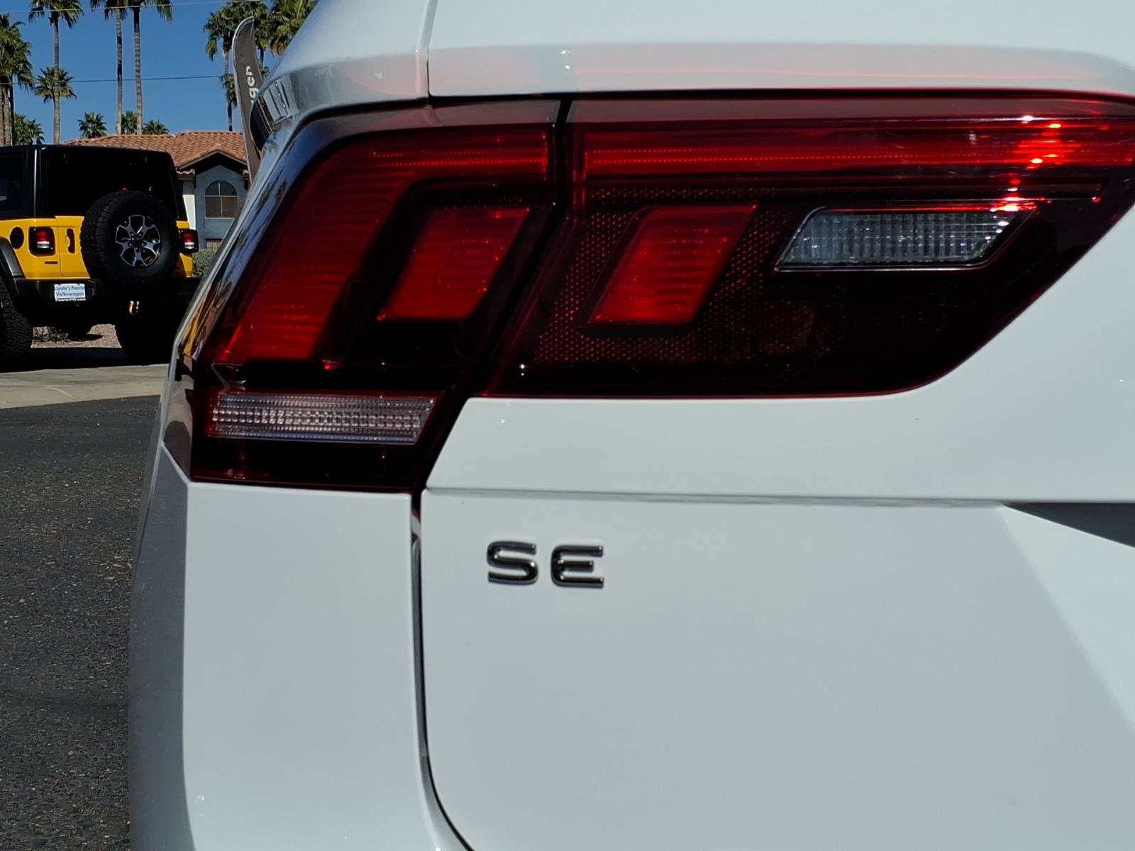 Certified 2022 Volkswagen Tiguan SE image 15