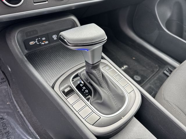 Certified 2024 Hyundai Kona SE image 31