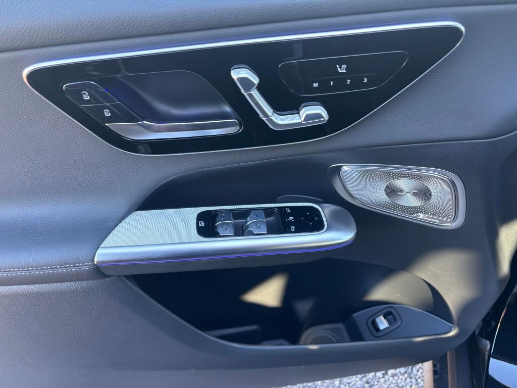 New 2026 Mercedes-Benz GLC 300 4MATIC image 10