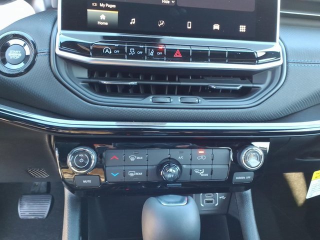 New 2026 Jeep Compass Latitude image 15