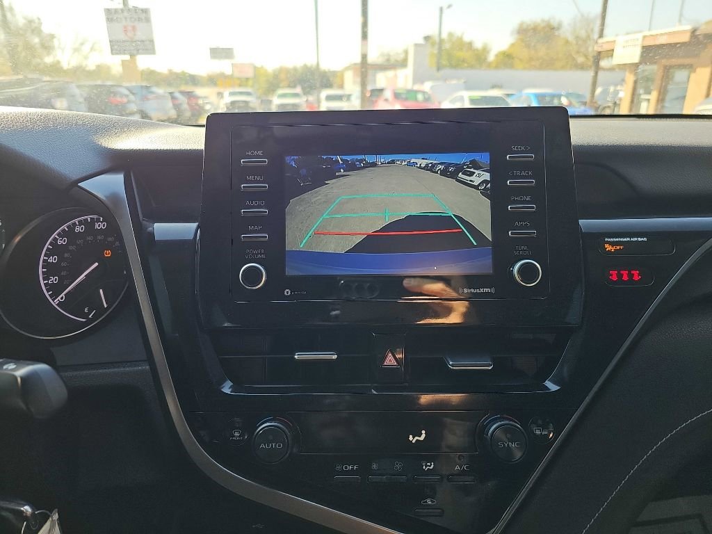 Used 2022 Toyota Camry SE image 27