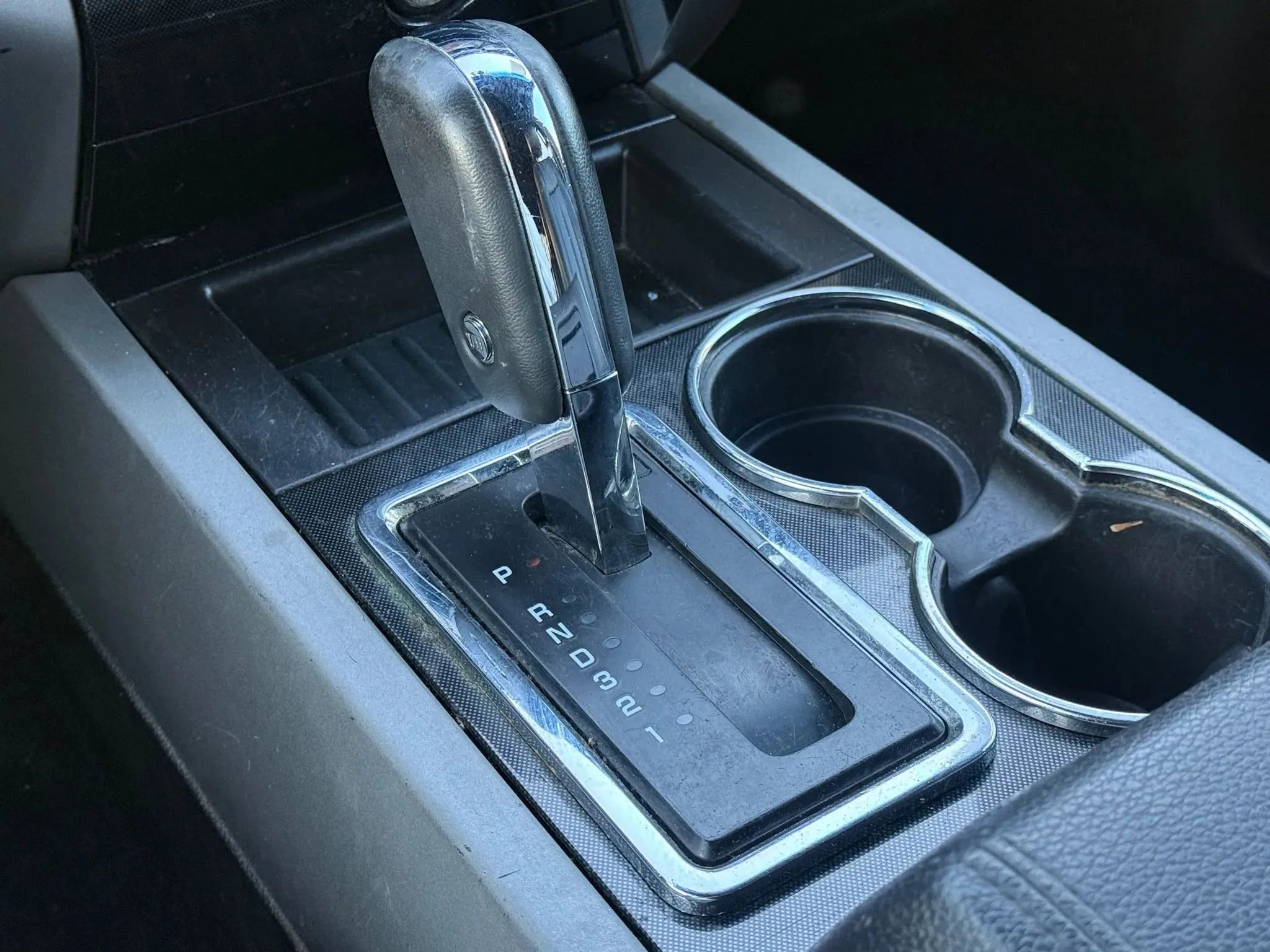 Used 2012 Ford Expedition XLT image 28