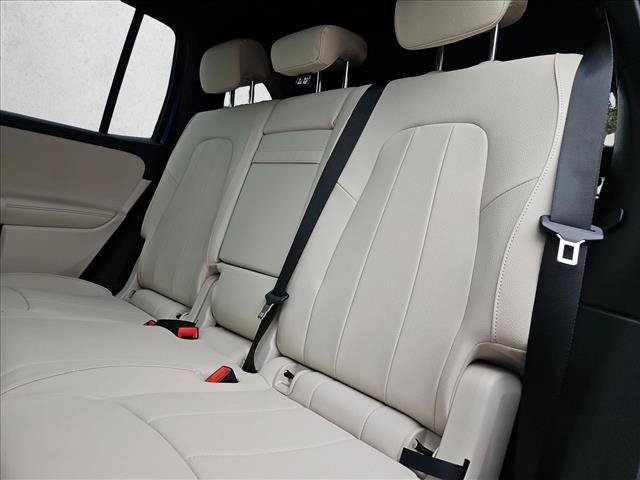 Used 2026 Mercedes-Benz GLB 250 4MATIC image 15