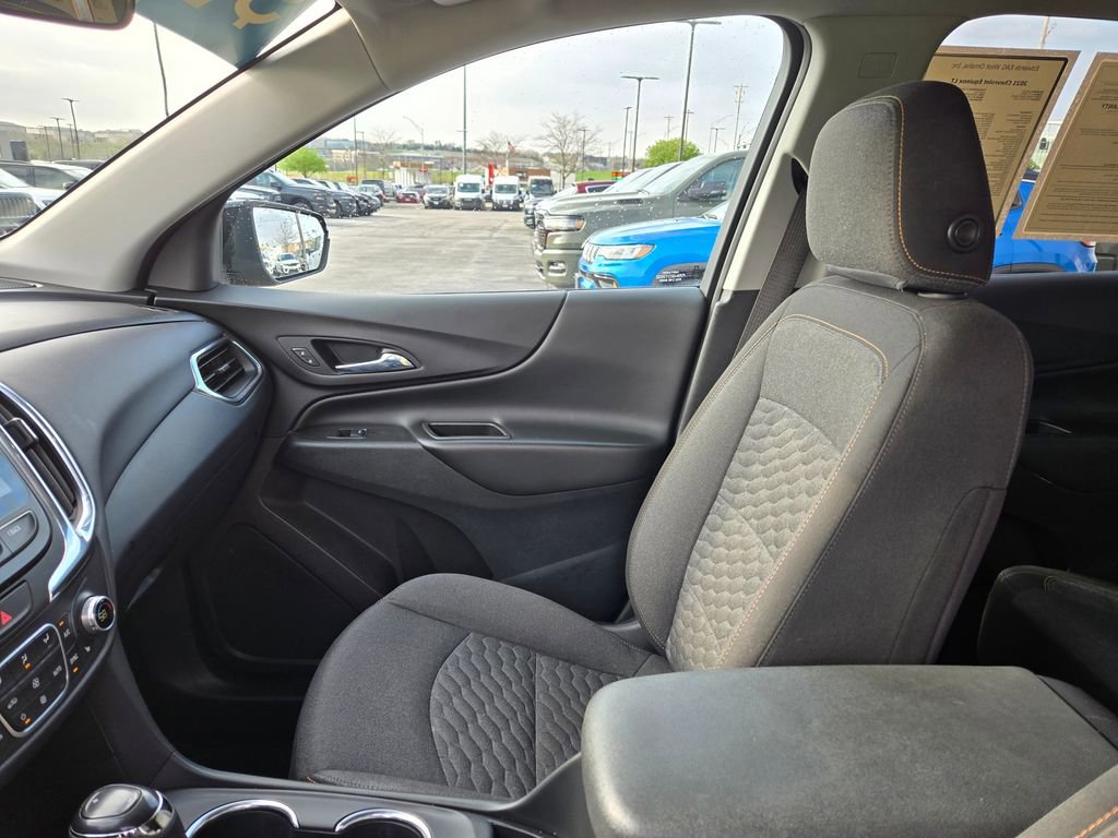 Used 2021 Chevrolet Equinox LT AWD/4WD image 26