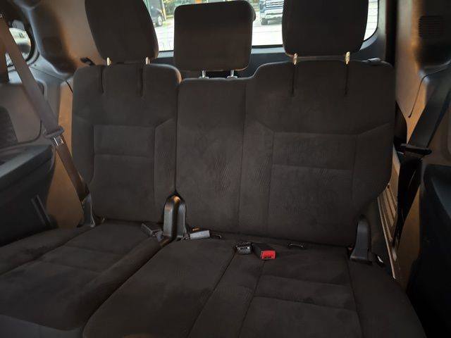 Used 2018 Dodge Grand Caravan SE image 30