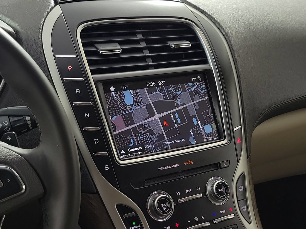 Used 2018 Lincoln MKX Select w/ Select Plus Package FWD image 26