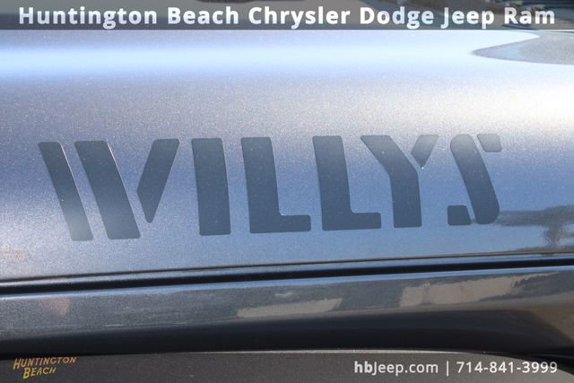 Used 2022 Jeep Gladiator Willys image 11