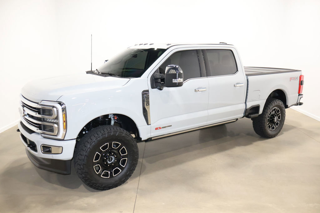 Used 2025 Ford F250 Platinum w/ Platinum Plus Package image 7