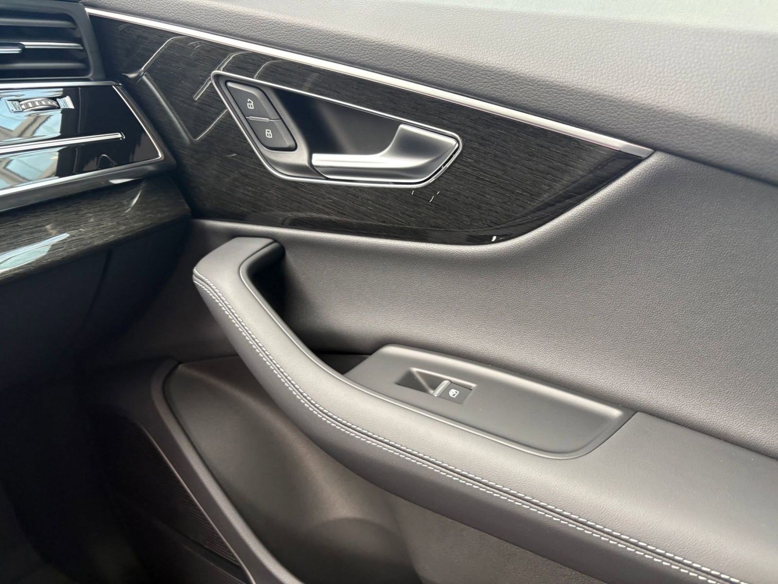 New 2025 Audi Q7 2.0T Premium Plus image 14