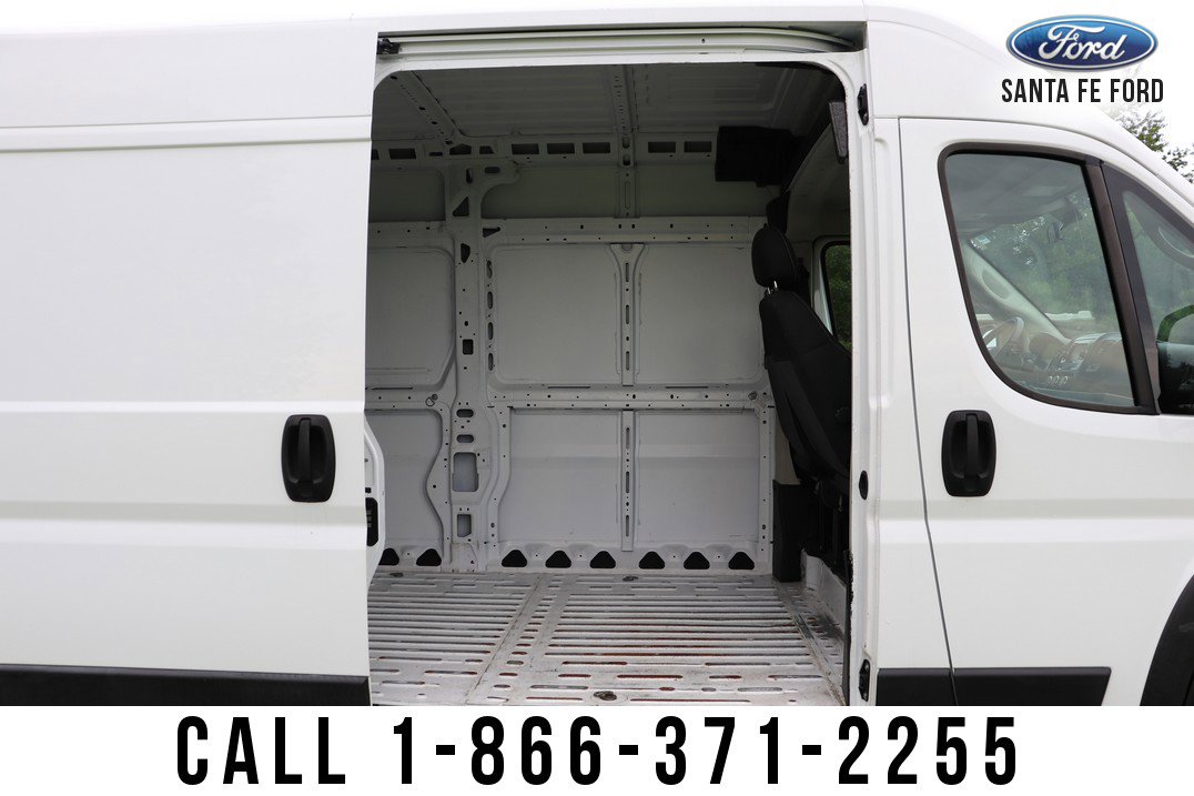 Used 2019 RAM ProMaster 2500 w/ Premium Appearance Group image 32